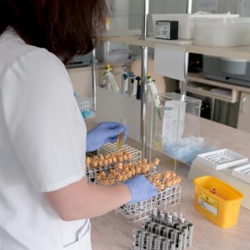 lab-2815632_1280 Sensitivity Check UK has established itself as a trusted name for individuals seeking to better understand their food sensitivities and live healthier lives. With a science-backed approach, fast results, and customer-focused support, the company helps people take control of issues that often go undiagnosed. Their range of tests makes identifying trigger foods simple and effective.