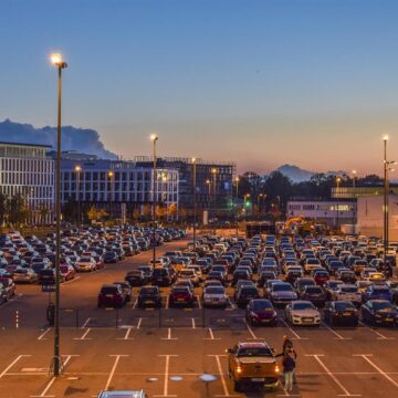 For many travellers, the most stressful part of a journey starts before they even step inside the airport terminal — finding the right parking solution. London Luton Airport, one of the UK’s busiest travel hubs, has developed a wide range of parking options that balance convenience, cost, and peace of mind. Whether you are travelling for business, heading off on holiday, or simply collecting a loved one, there is a service designed to fit your needs.
